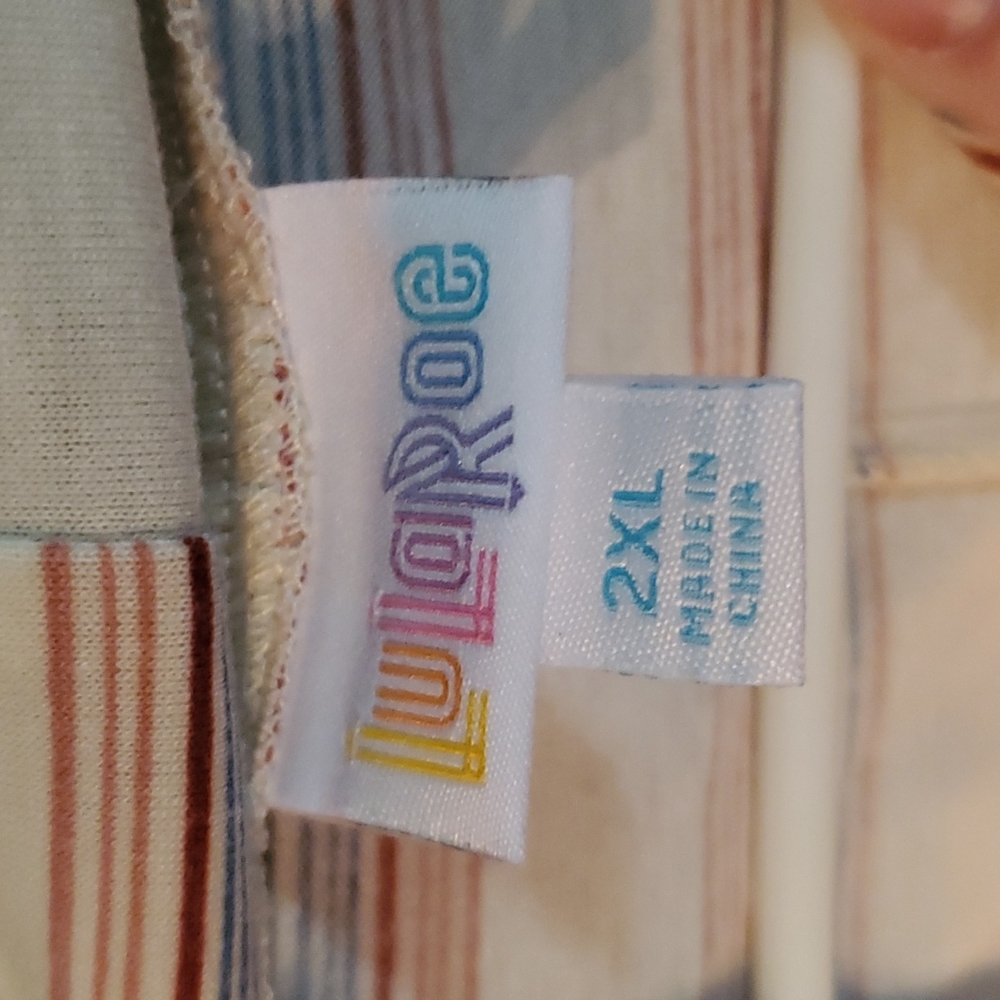 Lularoe amber - Picture 2 of 2
